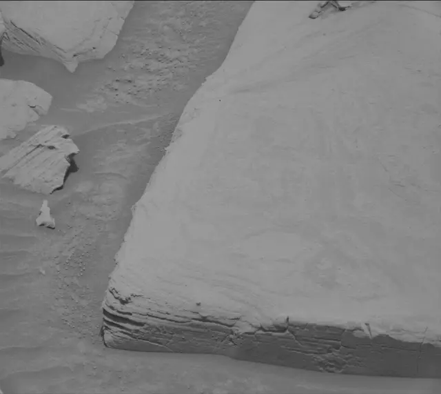 Sol 4369: Mast Camera (Mastcam)