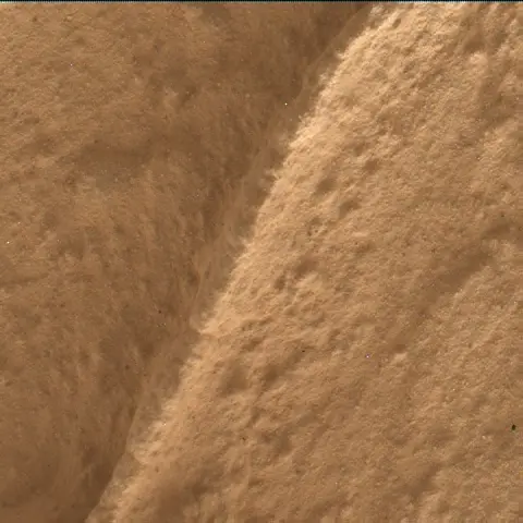 Sol 4370: Mars Hand Lens Imager (MAHLI)