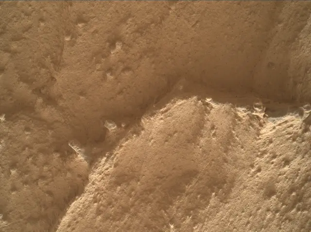 Sol 4370: Mars Hand Lens Imager (MAHLI)