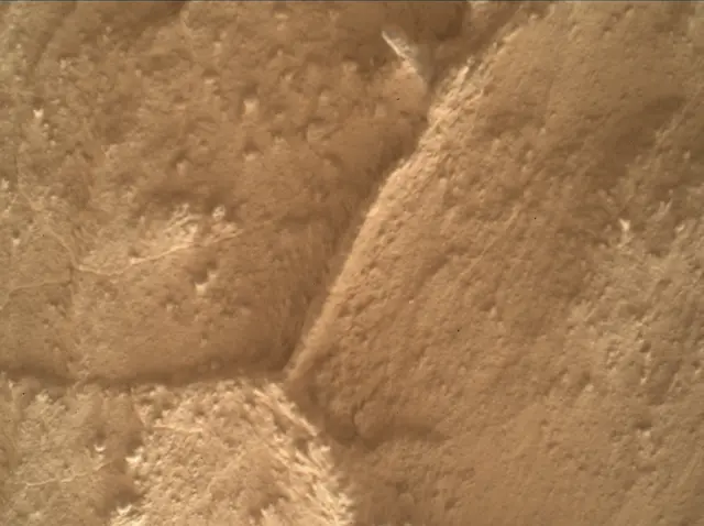 Sol 4370: Mars Hand Lens Imager (MAHLI)