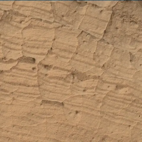 Sol 4370: Mars Hand Lens Imager (MAHLI)