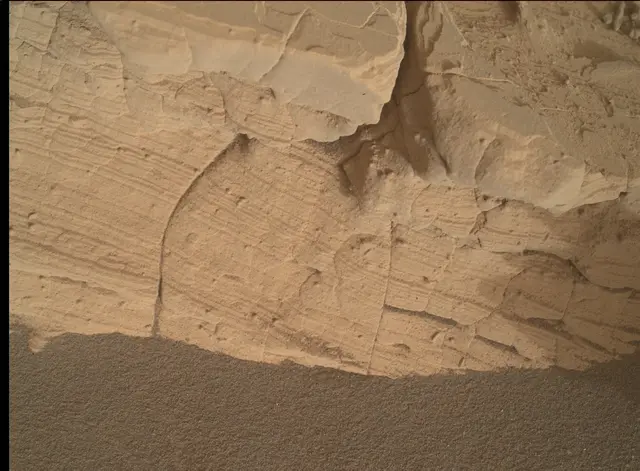 Sol 4370: Mars Hand Lens Imager (MAHLI)