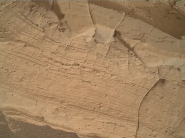 Sol 4370: Mars Hand Lens Imager (MAHLI)