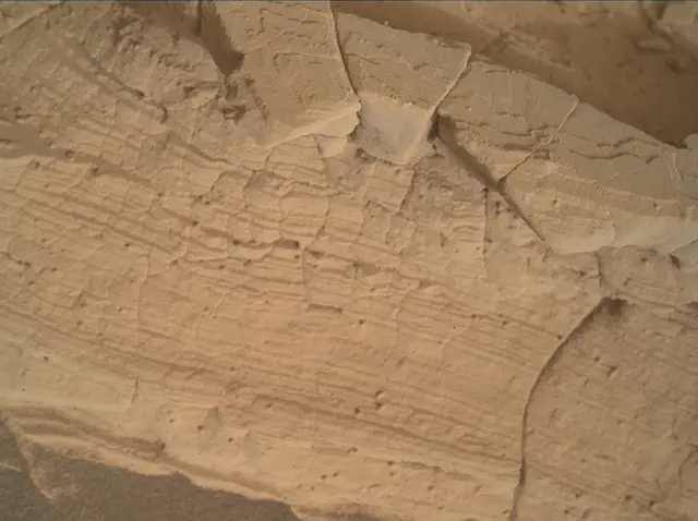 Sol 4370: Mars Hand Lens Imager (MAHLI)