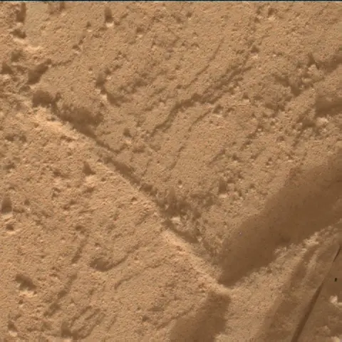 Sol 4370: Mars Hand Lens Imager (MAHLI)