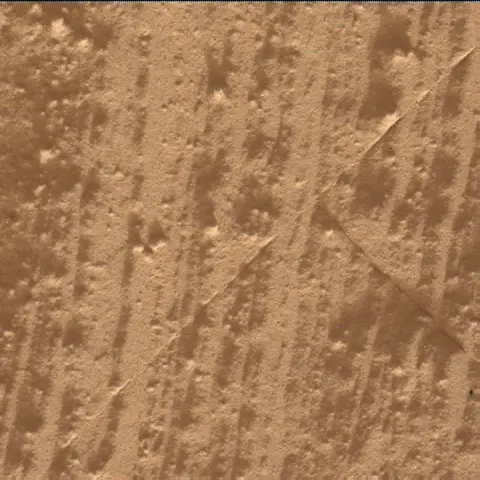 Sol 4370: Mars Hand Lens Imager (MAHLI)