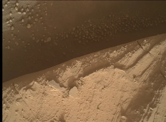 Sol 4370: Mars Hand Lens Imager (MAHLI)