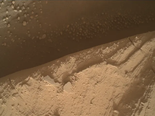 Sol 4370: Mars Hand Lens Imager (MAHLI)