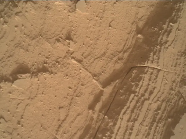 Sol 4370: Mars Hand Lens Imager (MAHLI)