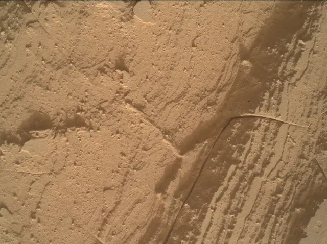 Sol 4370: Mars Hand Lens Imager (MAHLI)