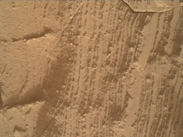 Sol 4370: Mars Hand Lens Imager (MAHLI)