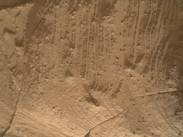 Sol 4370: Mars Hand Lens Imager (MAHLI)