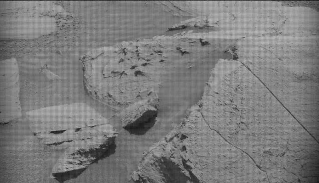 Sol 4371: Mast Camera (Mastcam)
