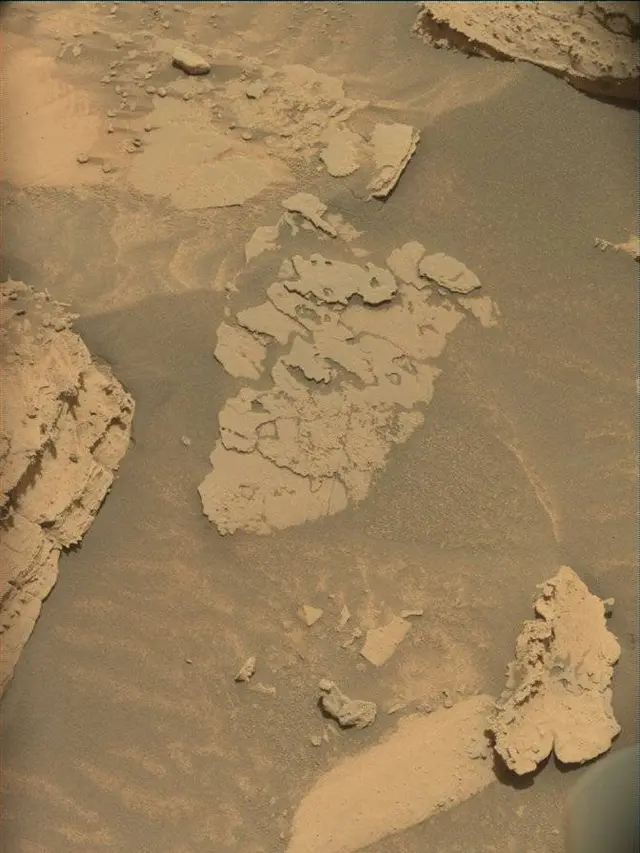 Sol 4371: Mast Camera (Mastcam)
