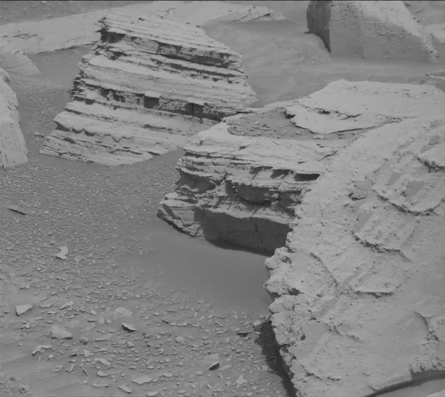 Sol 4371: Mast Camera (Mastcam)