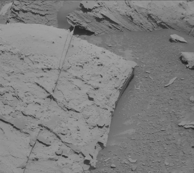 Sol 4371: Mast Camera (Mastcam)