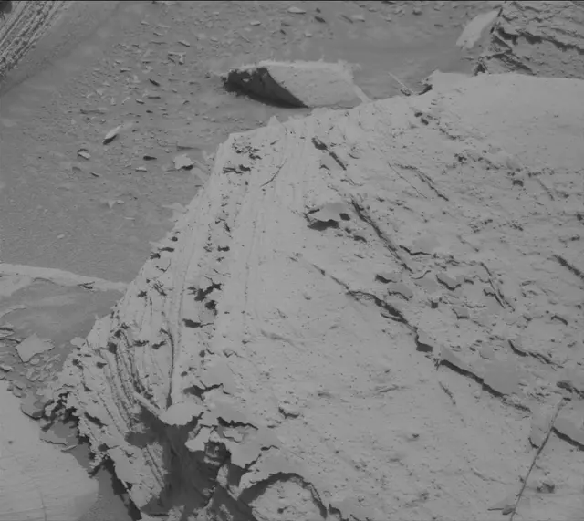 Sol 4371: Mast Camera (Mastcam)