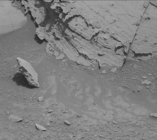 Sol 4371: Mast Camera (Mastcam)