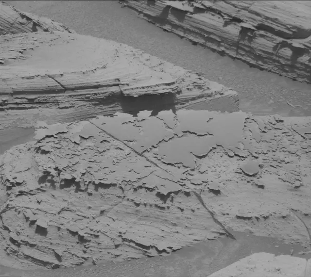 Sol 4371: Mast Camera (Mastcam)