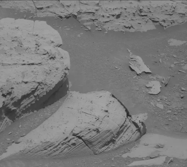 Sol 4371: Mast Camera (Mastcam)