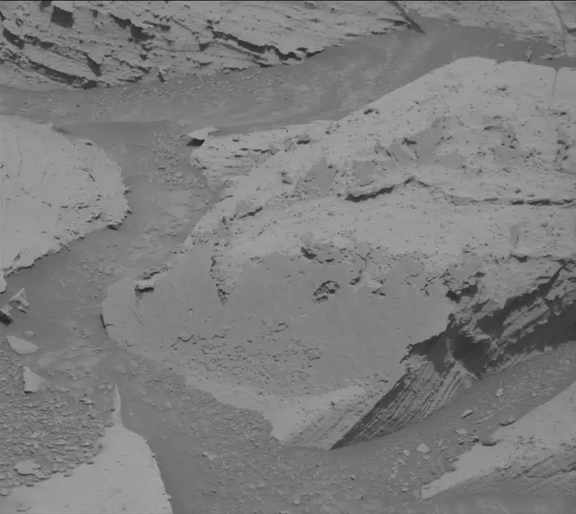Sol 4371: Mast Camera (Mastcam)