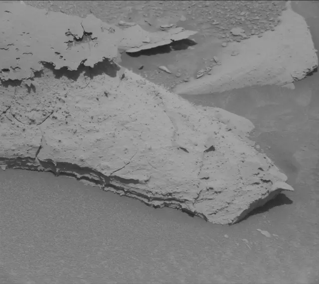 Sol 4371: Mast Camera (Mastcam)
