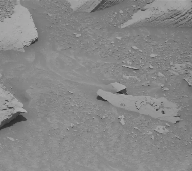 Sol 4371: Mast Camera (Mastcam)