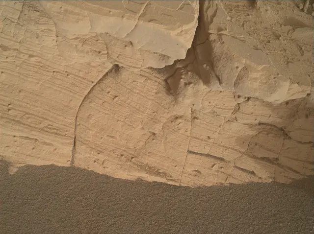 Sol 4371: Mars Hand Lens Imager (MAHLI)