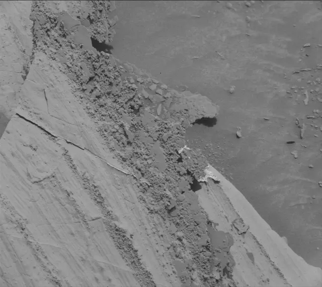 Sol 4372: Mast Camera (Mastcam)