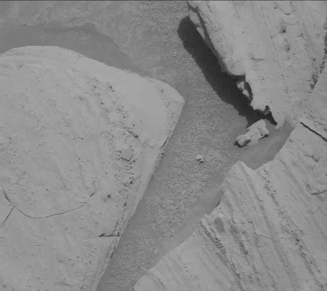 Sol 4372: Mast Camera (Mastcam)