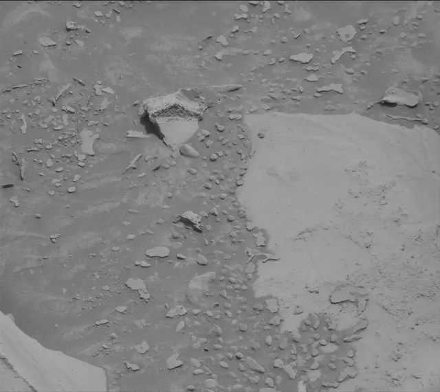 Sol 4372: Mast Camera (Mastcam)