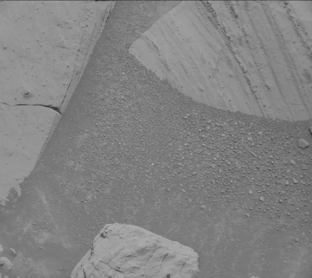 Sol 4372: Mast Camera (Mastcam)