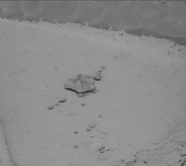 Sol 4372: Mast Camera (Mastcam)