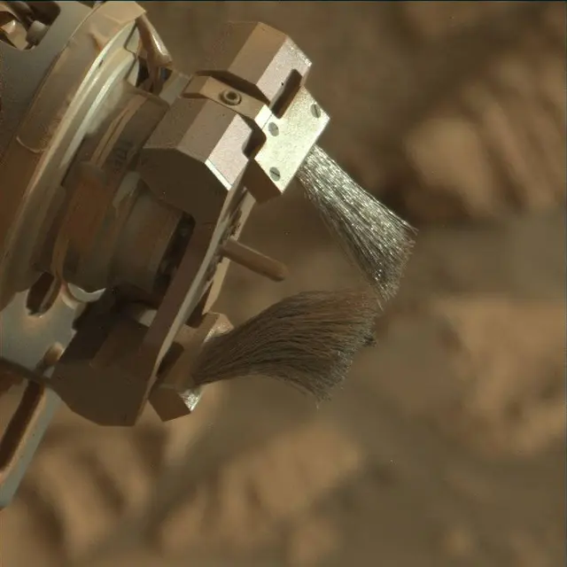 Sol 4372: Mast Camera (Mastcam)