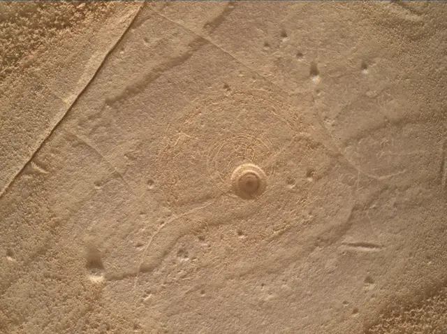 Sol 4372: Mars Hand Lens Imager (MAHLI)