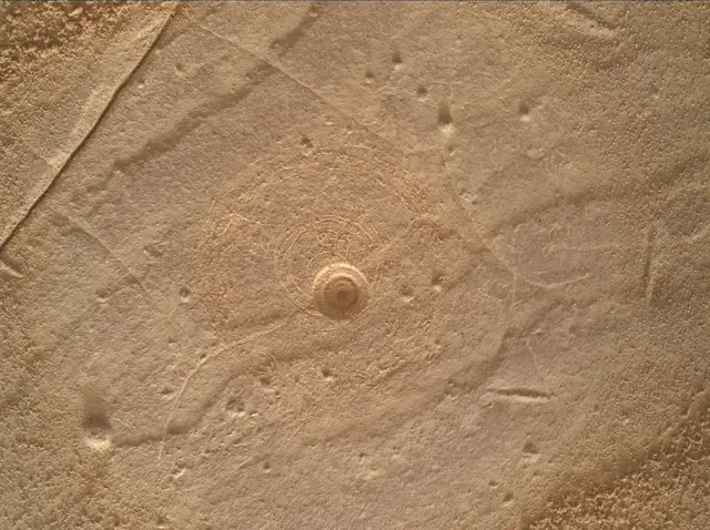 Sol 4372: Mars Hand Lens Imager (MAHLI)