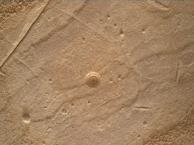 Sol 4372: Mars Hand Lens Imager (MAHLI)