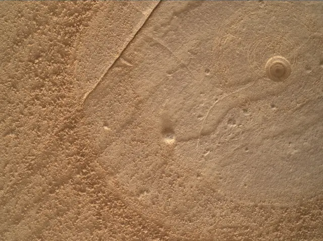 Sol 4372: Mars Hand Lens Imager (MAHLI)