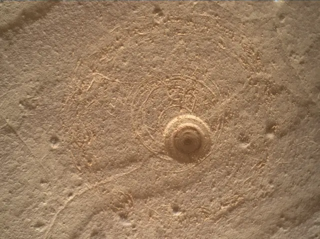 Sol 4372: Mars Hand Lens Imager (MAHLI)