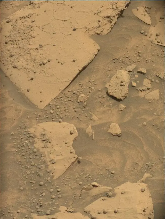 Sol 4374: Mast Camera (Mastcam)