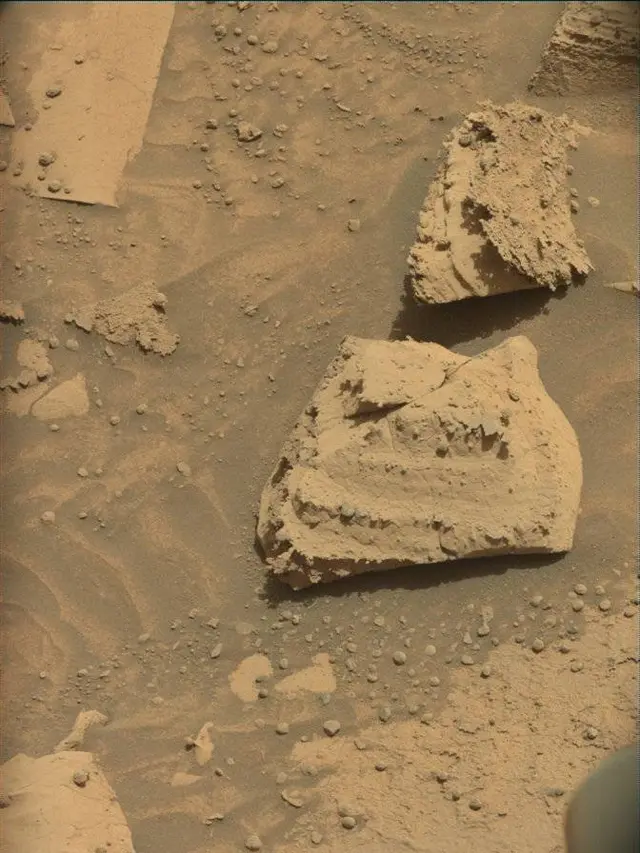 Sol 4374: Mast Camera (Mastcam)