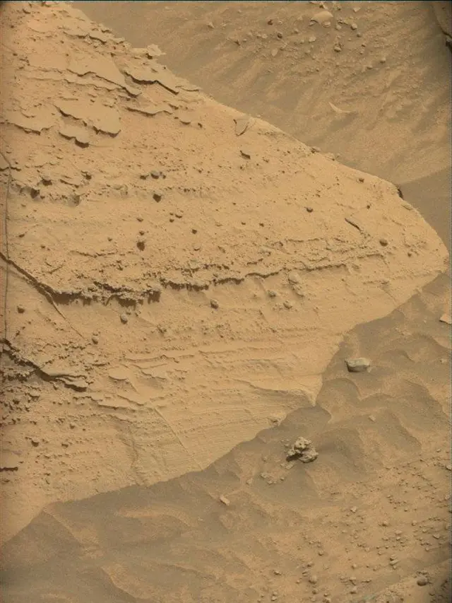 Sol 4374: Mast Camera (Mastcam)