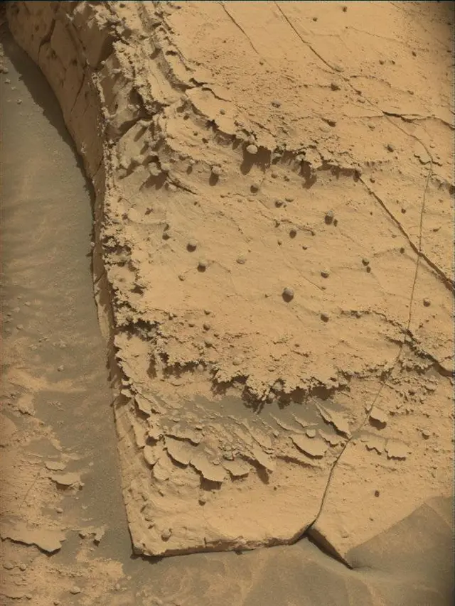Sol 4374: Mast Camera (Mastcam)