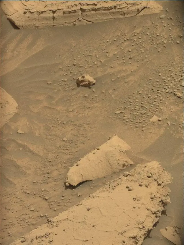 Sol 4374: Mast Camera (Mastcam)
