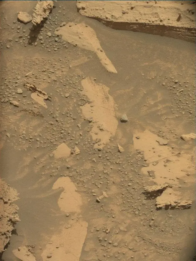 Sol 4374: Mast Camera (Mastcam)