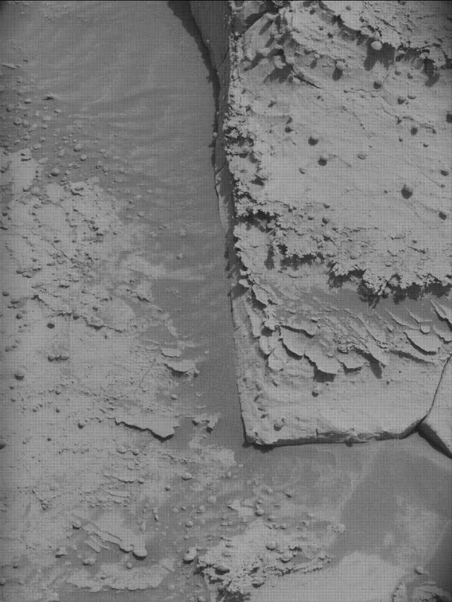 Sol 4375: Mast Camera (Mastcam)