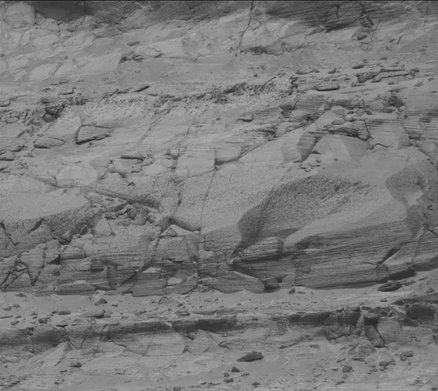 Sol 4375: Mast Camera (Mastcam)