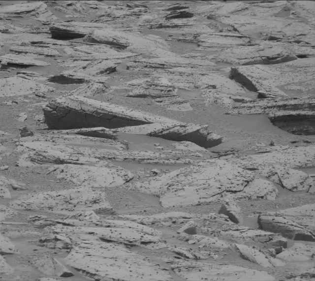 Sol 4375: Mast Camera (Mastcam)