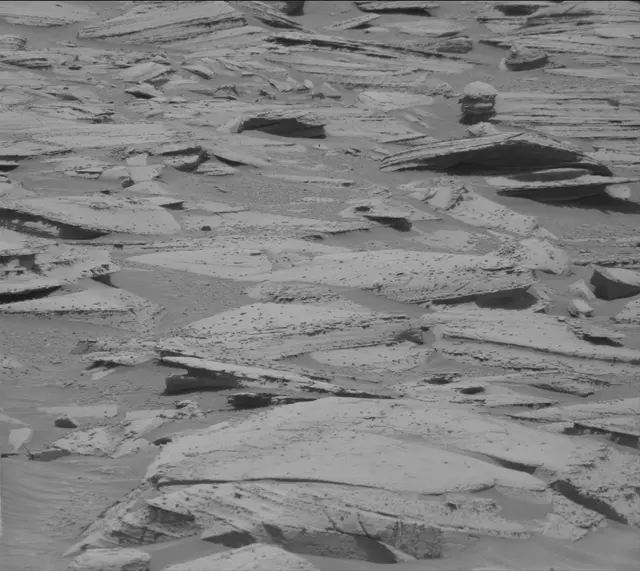 Sol 4375: Mast Camera (Mastcam)