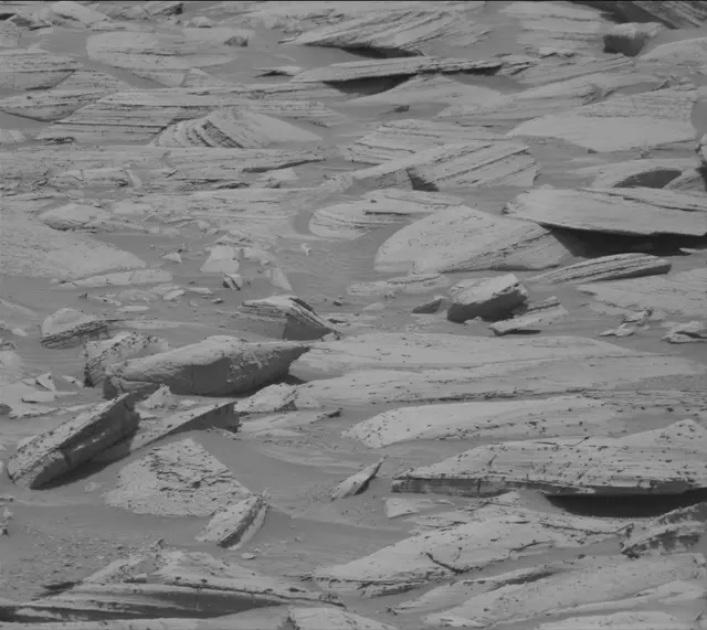 Sol 4375: Mast Camera (Mastcam)